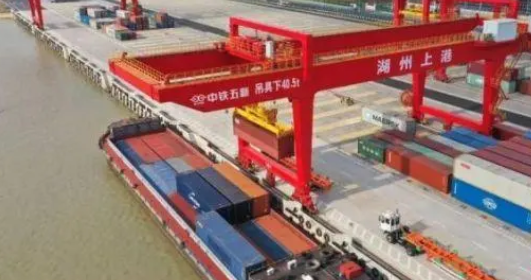 ����1��6�º��ݸ�����ں�ˮ�˼�װ��������39.8�����