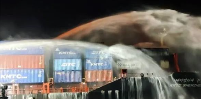 ͻ������������һ��װ�䴬���