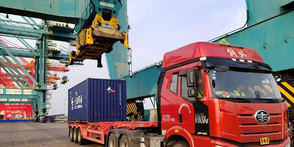 ���������Σ�ջ��Ｏװ��˳�췢��