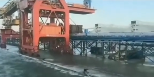 �����غ��ڰ�ͻ����ˮ���������ֿڰ���ͣ��ҵ